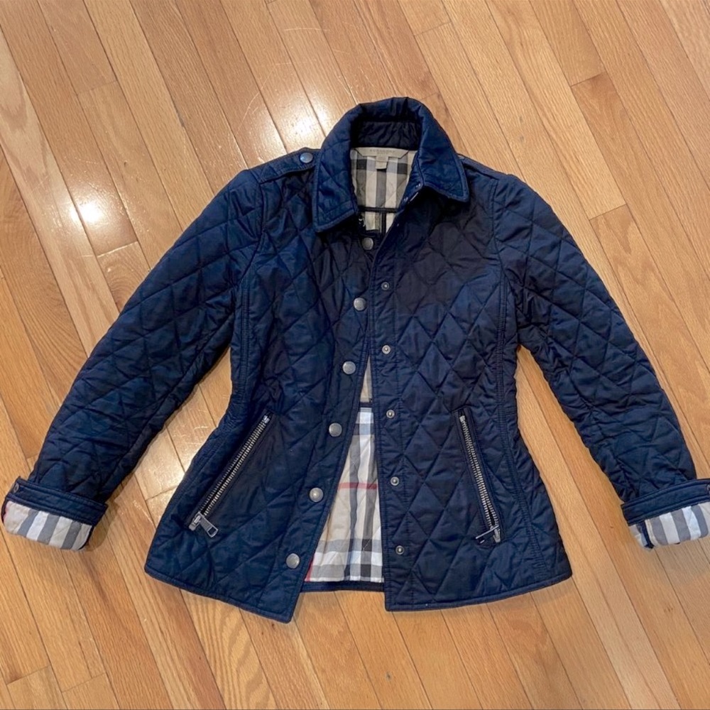 XS navy blue fitted Burberry quilted jacket